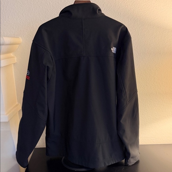 The North Face Summit Series Apex Bionic Black Full-Zip Softshell Jacket - Picture 4 of 6